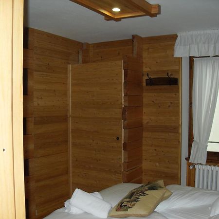 Hotel Capriolo มาเดซิโม ภายนอก รูปภาพ