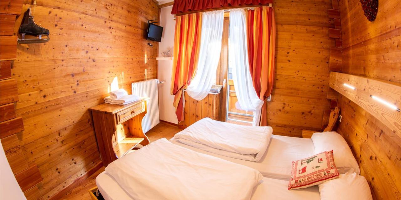 Hotel Capriolo มาเดซิโม ภายนอก รูปภาพ