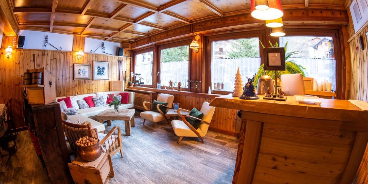 Hotel Capriolo มาเดซิโม ภายนอก รูปภาพ