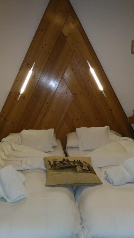 Hotel Capriolo มาเดซิโม ภายนอก รูปภาพ