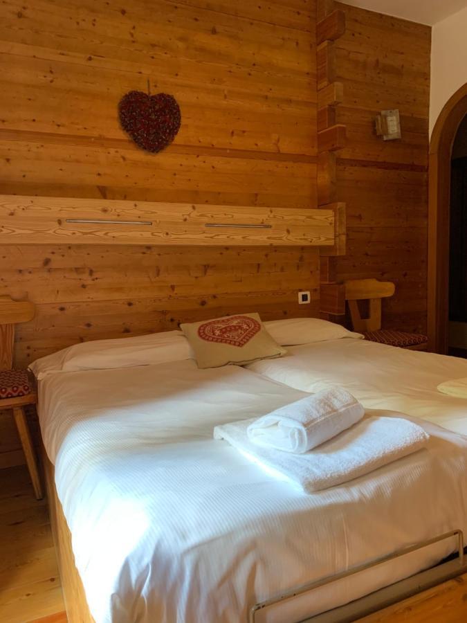 Hotel Capriolo มาเดซิโม ภายนอก รูปภาพ