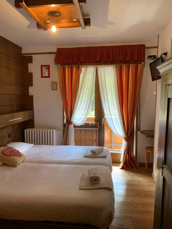 Hotel Capriolo มาเดซิโม ภายนอก รูปภาพ