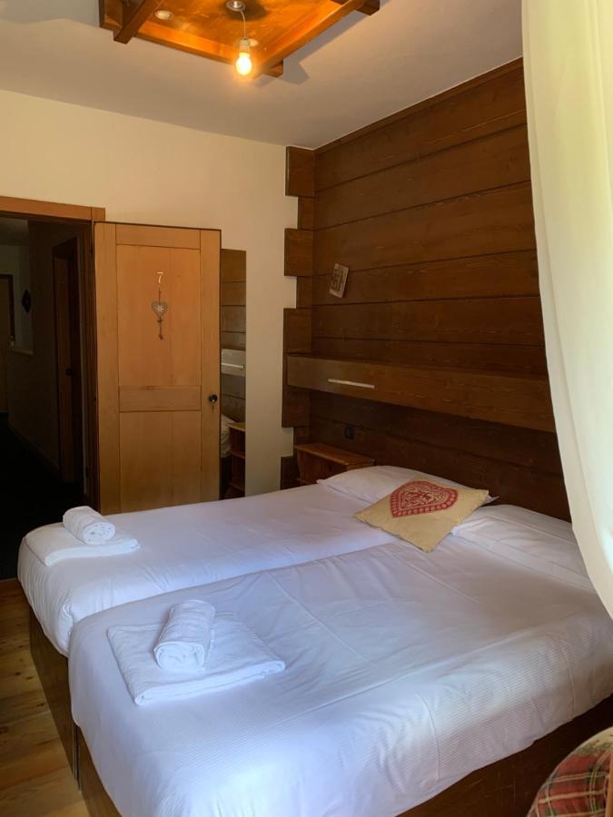 Hotel Capriolo มาเดซิโม ภายนอก รูปภาพ