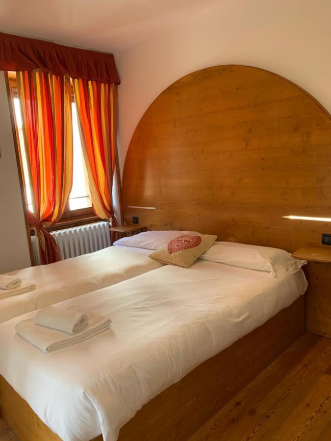Hotel Capriolo มาเดซิโม ภายนอก รูปภาพ